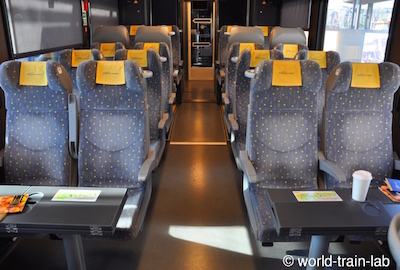 2等席 Economy Class