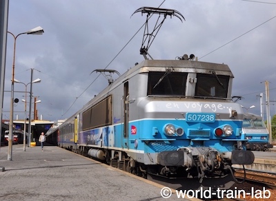 パリ ベルシー駅にて
