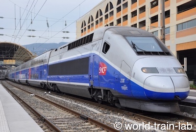パリ行き TGV