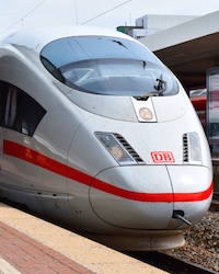 ドルトムントに停車するバーセル行きICE