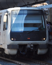 ローマを走行する地下鉄